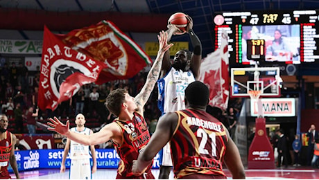 Serie A, Reyer Venezia-Brescia 89-90: errori ai tiri liberi e palla persa finale, gli orogranata incassano un altro ko