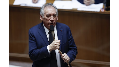 François Bayrou vuole il nuovo governo «prima di Natale»