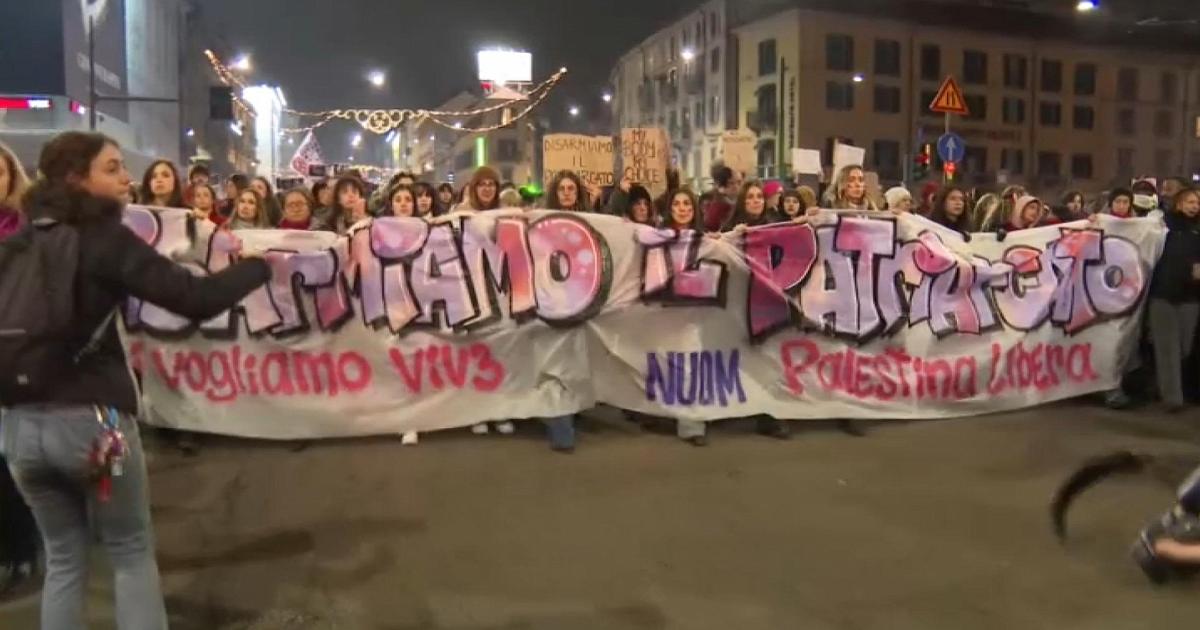 Corteo Contro Le Violenze Di Genere Con Migliaia Di Donne E Uomini