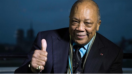 Quincy Jones, addio al genio che costruiva il suono delle star