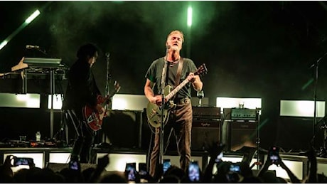 Queens of the Stone Age: il boato dei 5mila per la rock band di Joshua Homme, il live sold out all'Auditorium