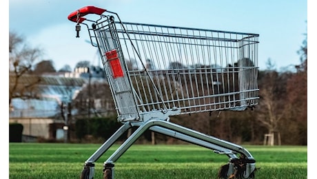 L’inflazione rallenta, ma i prezzi dei beni alimentari tornano a salire