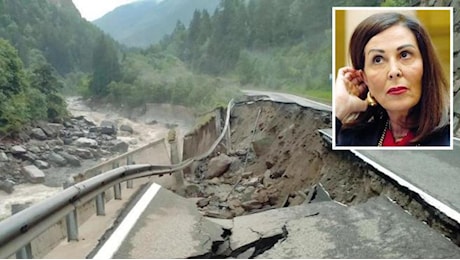 Alluvione in Val d'Aosta, la ministra Santanché: «Porteremo i turisti a Cogne con l'elicottero»