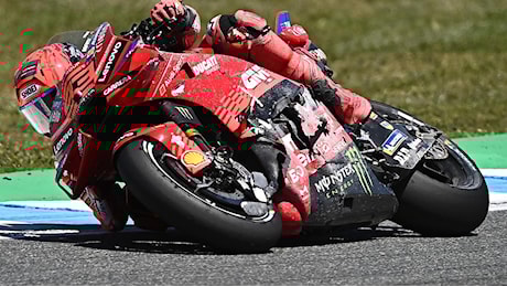 MotoGP Francia, Marc Marquez subito davanti nelle FP1. Bagnaia è 4°