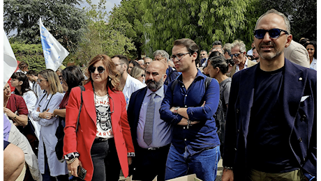 Camici bianchi in strada a Foggia, De Santis: La sanità pubblica una risorsa preziosa da tutelare