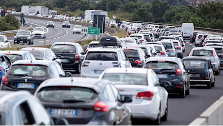 Previsioni traffico autostrada per Natale 2024: quando mettersi in macchina