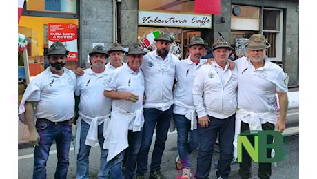 Adunata a Biella, notte bianca a Cossato tra musica per le strade e grande festa al mercato coperto FOTO