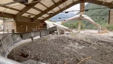 La pista ghiaccio cancellata dall'acqua in Vallemaggia: «Era un luogo fondamentale per tante persone»
