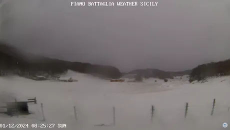 Maltempo: pioggia e freddo, prima neve a Piano Battaglia. Immagini dalle webcam