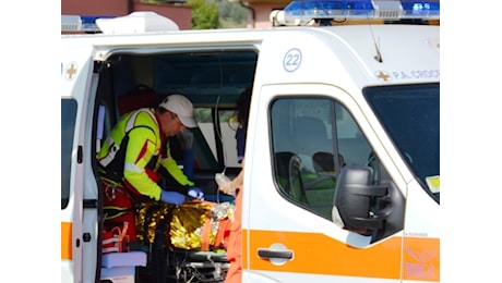 Camion tampona pullman in A1, soccorse 10 persone, code in diminuzione da Firenze Impruneta verso Bologna