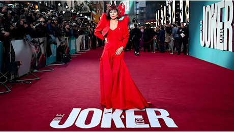 Lady Gaga sul red carpet in Celine per il sequel di Joker