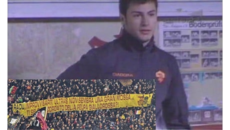 FOTO - La Curva Sud punge Radu: Ti sei scordato la felpa giallorossa?