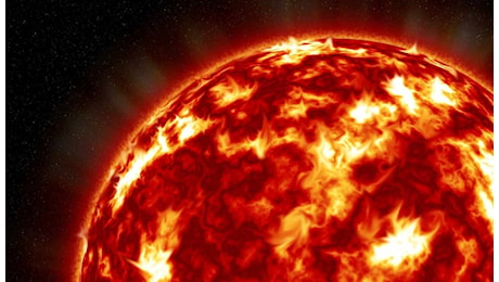 Il Sole continua a fare rumore | Nuove eruzioni riprese dalla Terra: in arrivo tempeste geomagnetiche ed aurore boreali