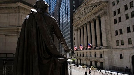 Poco mossa Wall Street