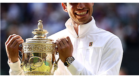 Fenomeno Alcaraz! Lo spagnolo batte ancora Djokovic e vince a Wimbledon: Quando avevo 11 anni...