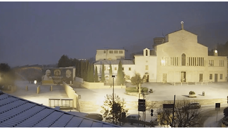 Previsioni rispettate, arriva la neve nel Foggiano. Sul Gargano imbiancate Monte e San Giovanni