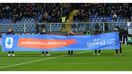 FOTO Serie A, 13esima giornata nel segno delle donne: “Rosso alla violenza”