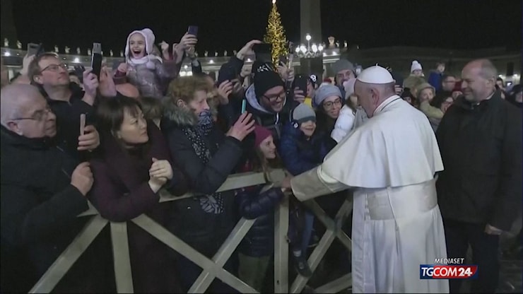 Papa Francesco, il video dello schiaffetto alla donna cinese - Tgcom24