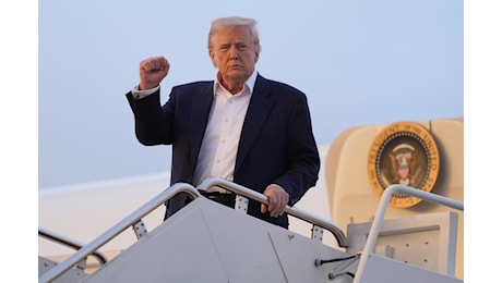 Dazi, Trump pronto ad accordo commerciale con il Regno Unito