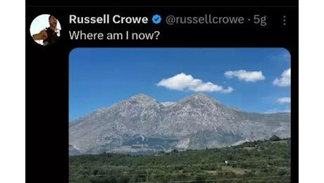 Russel Crowe fotografa il monte Velino: l’Abruzzo impazzisce