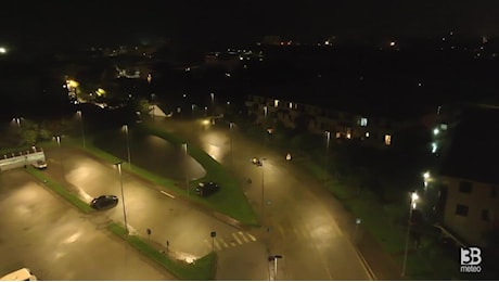 Cronaca Maltempo Emilia-Romagna, canoa percorre le strade allagate a Gatteo: video