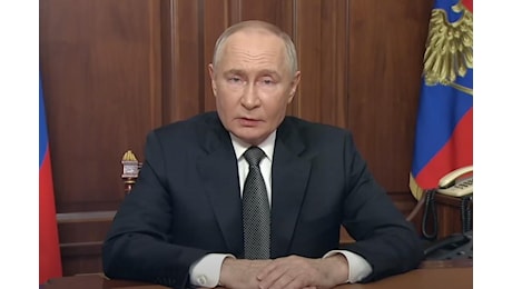 Putin si scusa per l'incidente aereo in Kazakistan