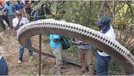 Un detrito spaziale di 500 kg è precipitato in Kenya: cos'è l'oggetto metallico e cosa sappiamo