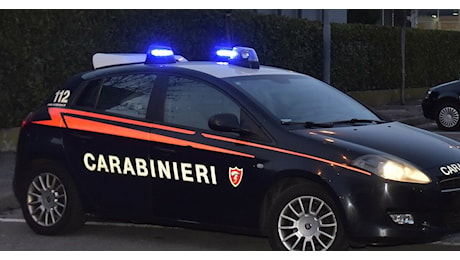 Rimini, accoltella quattro persone e si scaglia contro i carabinieri: ucciso un cittadino egiziano