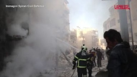 Siria, il regime bombarda la roccaforte dei ribelli Idlib: 3 morti e una decina di feriti